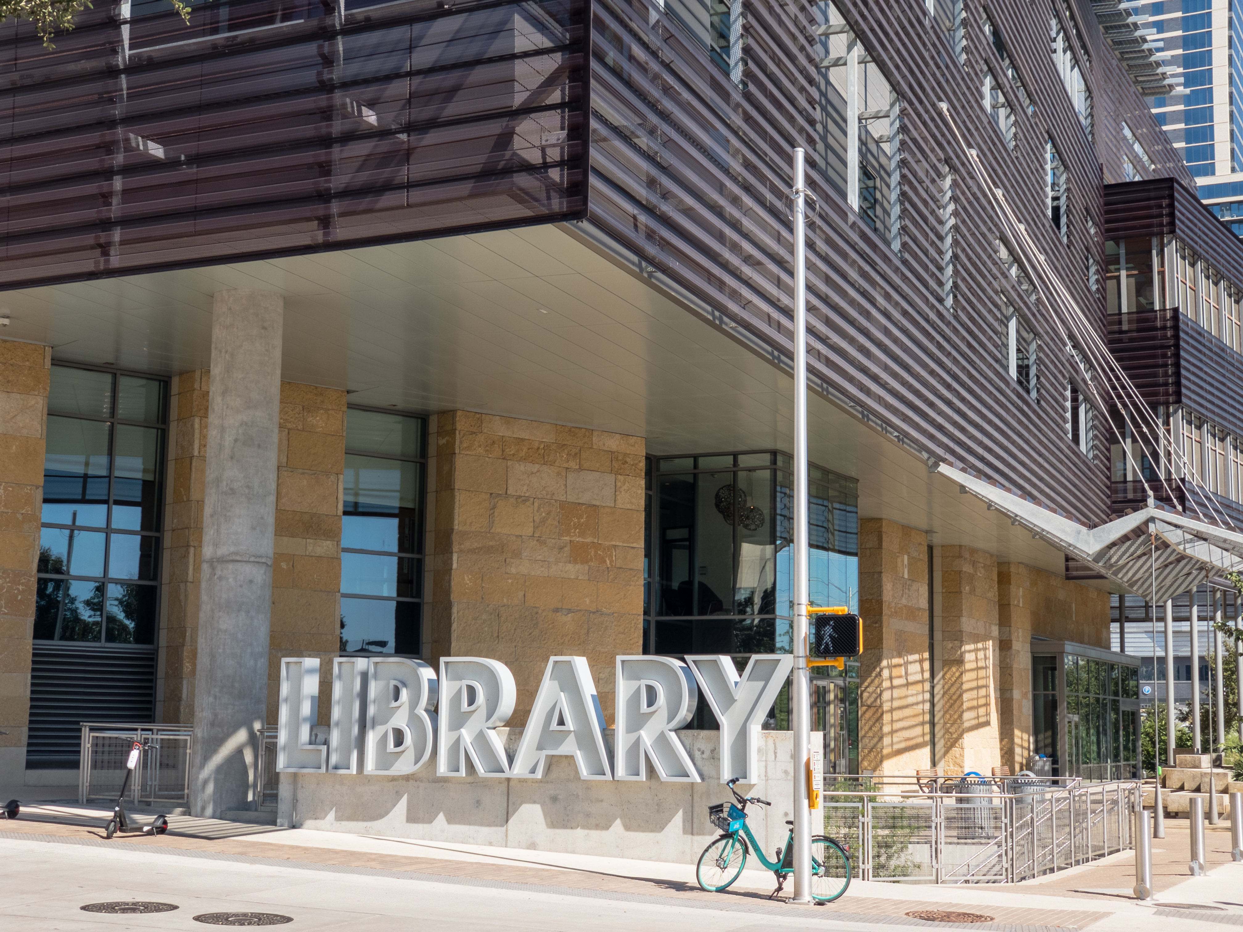photo of Austin Central Library